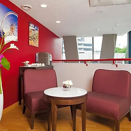 Residhome Rosa Parks 3*