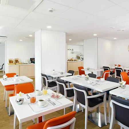 Résidhome Rosa Parks Appart hôtel 3*